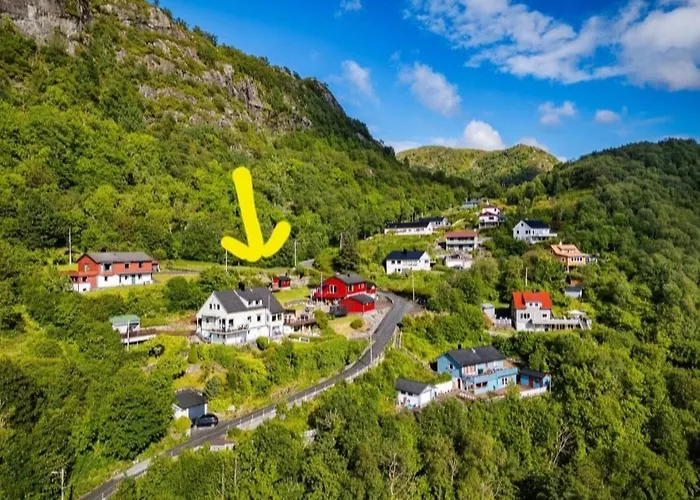 Cozy Flat With View And 15 Min From Apartmán