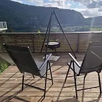 Apartamento Cozy Flat With View And 15 Min From