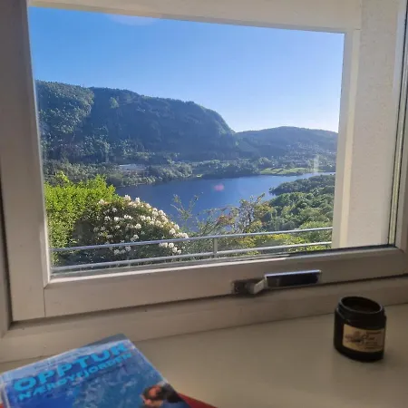 Cozy Flat With View And 15 Min From * Берген
