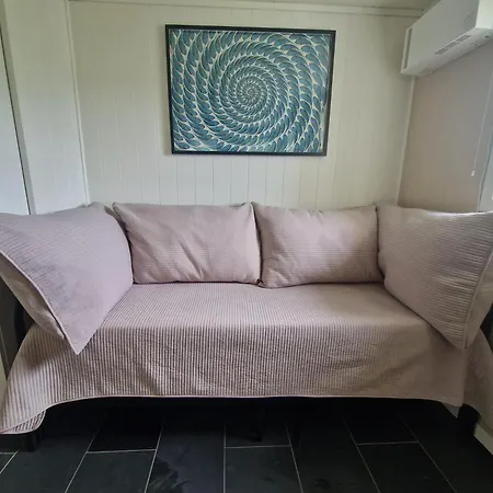 Cozy Flat With View And 15 Min From