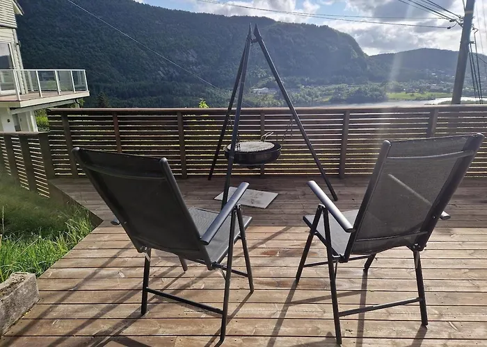 Apartman Cozy Flat With View And 15 Min From