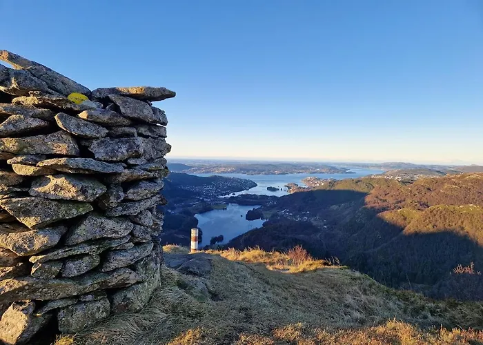 Apartman Cozy Flat With View And 15 Min From *