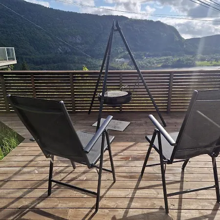 Appartement Cozy Flat With View And 15 Min From